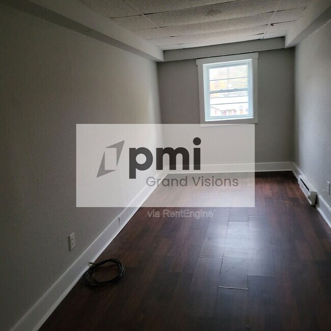 Foto del edificio - 941 E Cantrell St