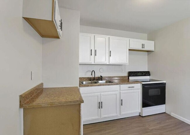 Foto del edificio - 2975 Howey Rd