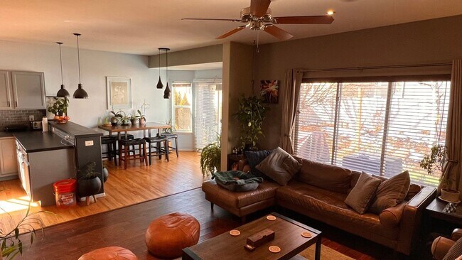 Foto del edificio - Spacious 4BR House in Fort Collins