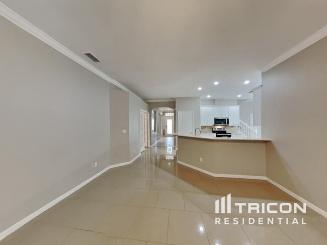 Building Photo - 1142 Barclay Wood Drive Ruskin FL