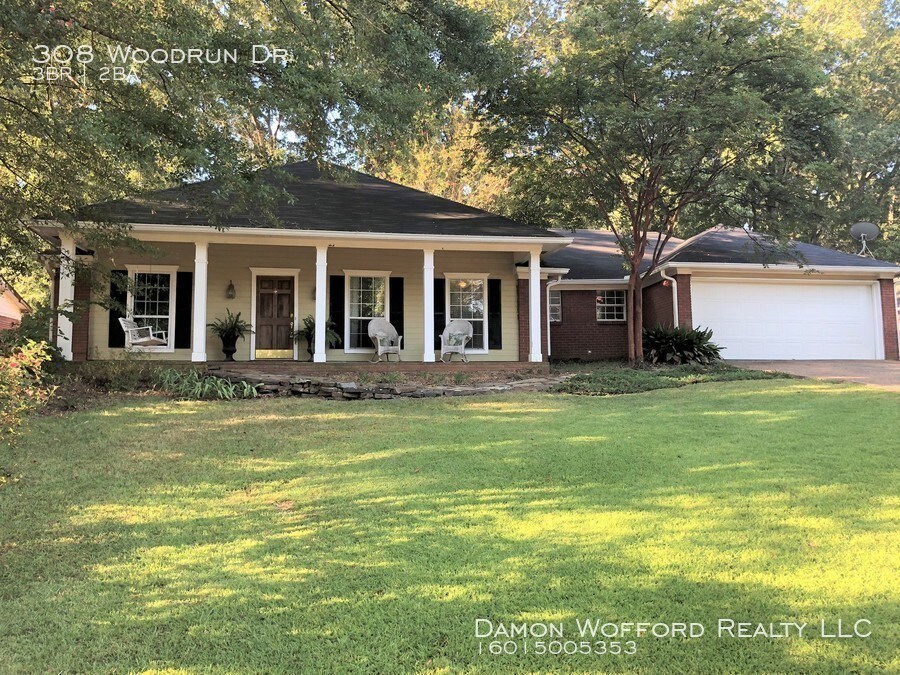 Foto principal - 308 Woodrun Dr