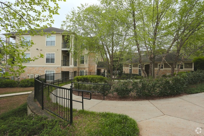 Building Photo - Ascent at Windward