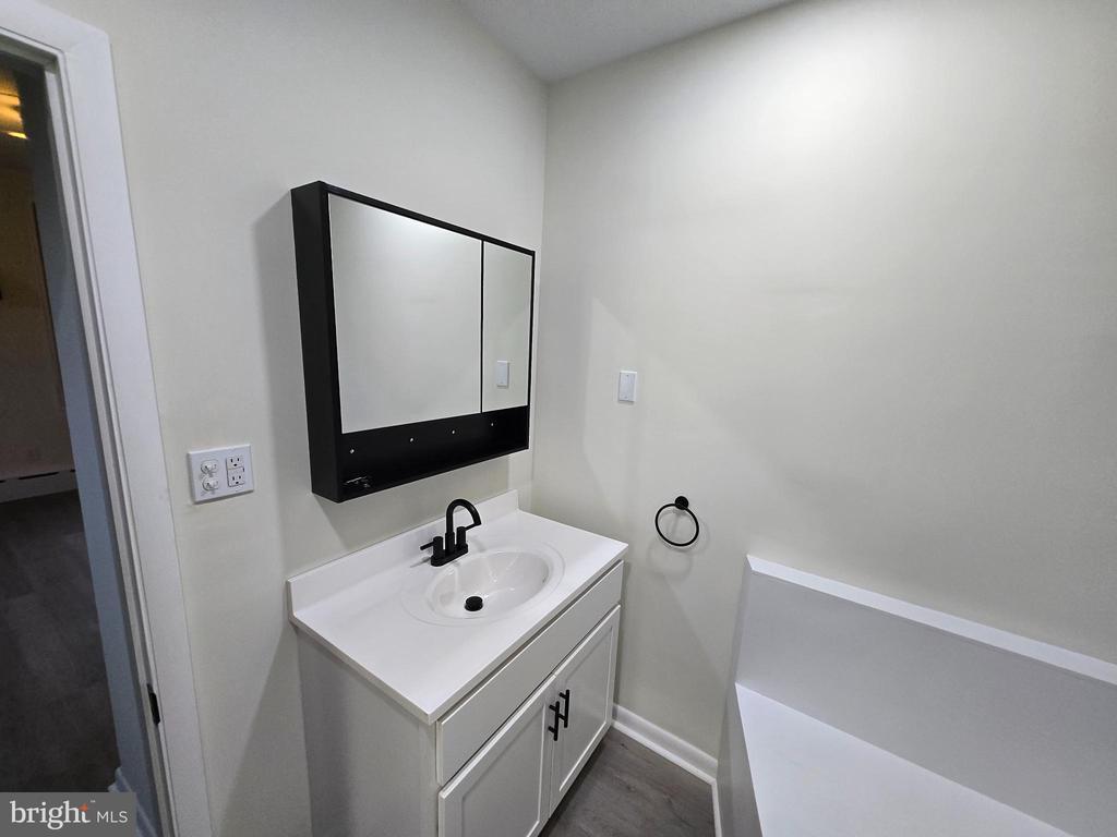 Foto principal - 200 E Market St