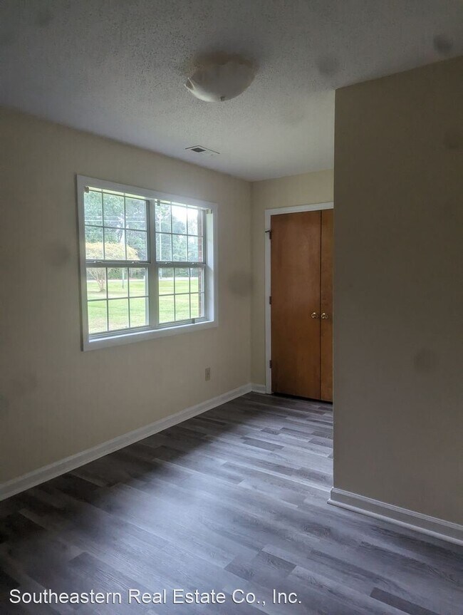 Foto del edificio - 2 br, 1.5 bath House - 733 NC 24/50 HWY