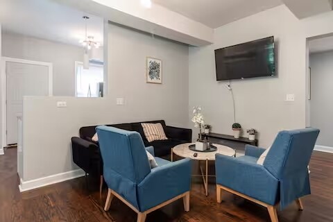 Foto del edificio - 3301 N Harding Ave