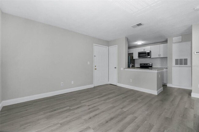 Foto del edificio - 2550 N Alafaya Trail