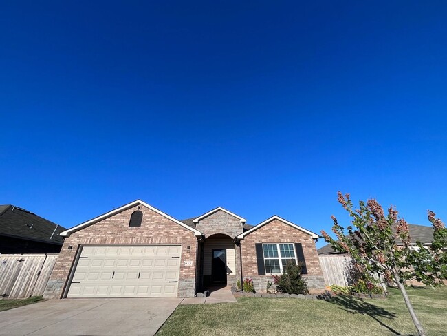 Photo - Available now 4 Bed 2 Bath in Mustang! House
