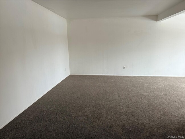 Foto del edificio - 58 Parkside Dr