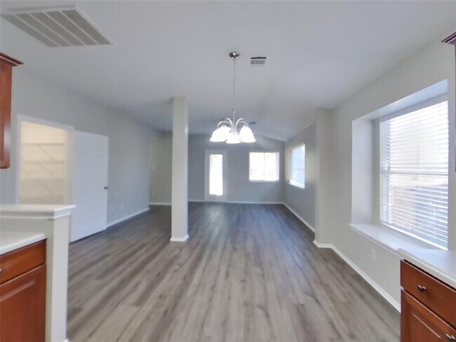 Foto del edificio - 1411 Catalina Dr