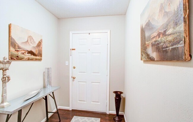 Foto del edificio - 2950 Rivermont Ave