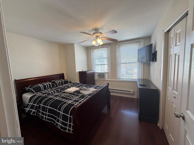 Foto del edificio - 7105 Rising Sun Ave