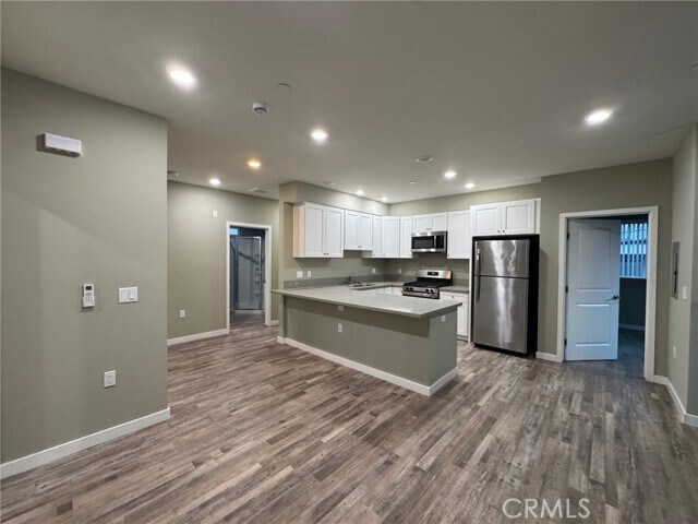 Foto del edificio - 621 Normandie Ave