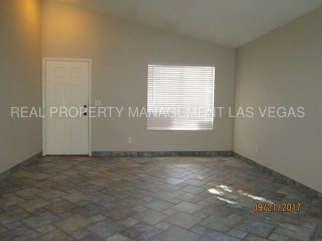 Building Photo - 3 Bed/2 Bath In Southwest Las Vegas