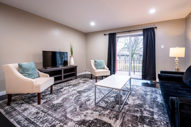 Living Room - 1201 Franklin Ave