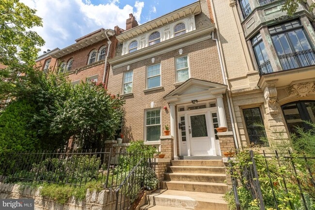 Building Photo - 1845 Kalorama Rd NW