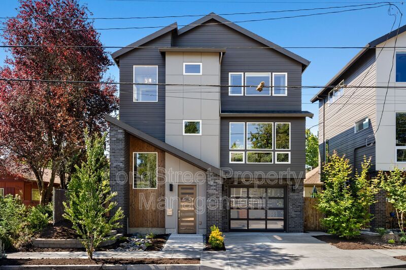 Foto principal - 1916 SE Clatsop St