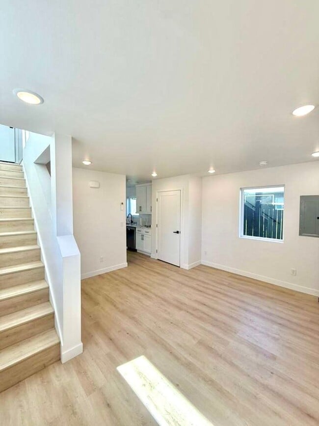 Foto del edificio - Arbor Heights 2-Bedroom Home in a Prime Location