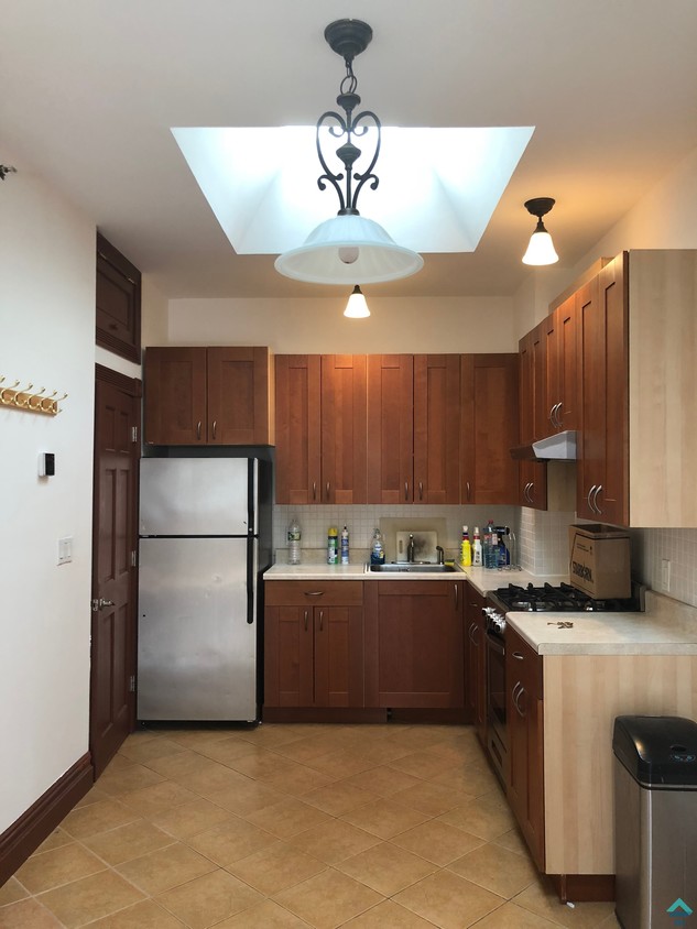 Primary Photo - 36 Driggs Ave