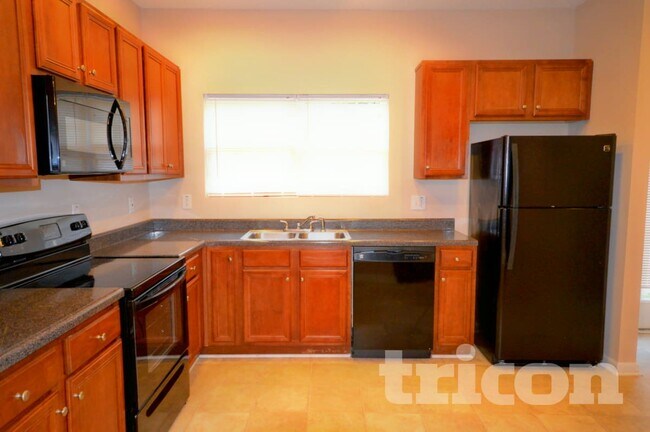 Foto del edificio - 5325 Oakley Commons Blvd