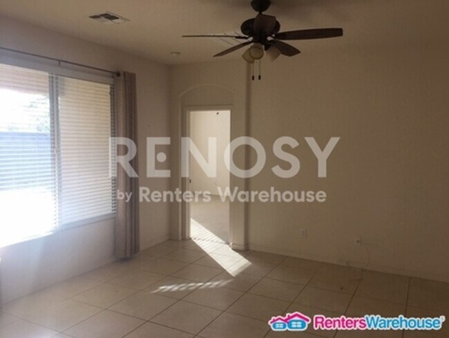 Foto del edificio - 2277 S 169th Dr