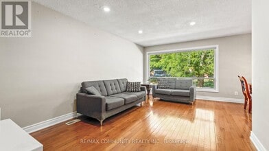 Building Photo - 21 Thornbeck Dr