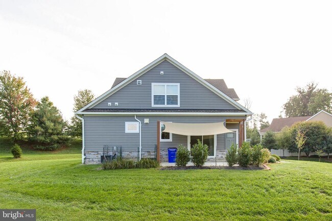 Building Photo - 4773 Montgomery Rd