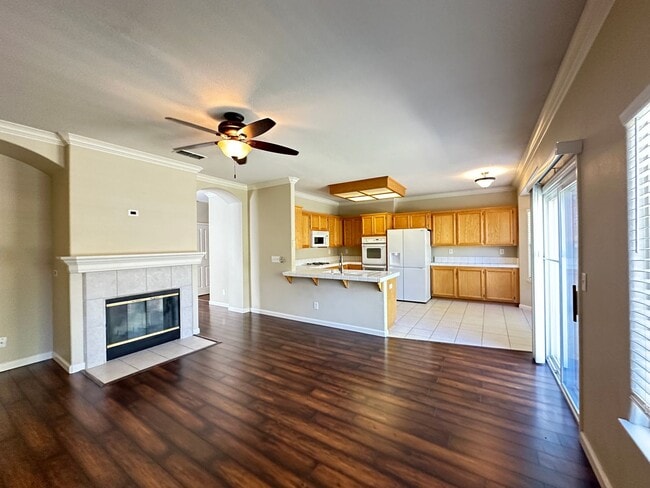 Building Photo - 1776 Tuscany Dr