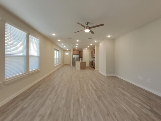 Building Photo - 1629 Mexican Heather Dr