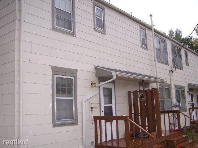 Primary Photo - 13 Riley Manor Cir