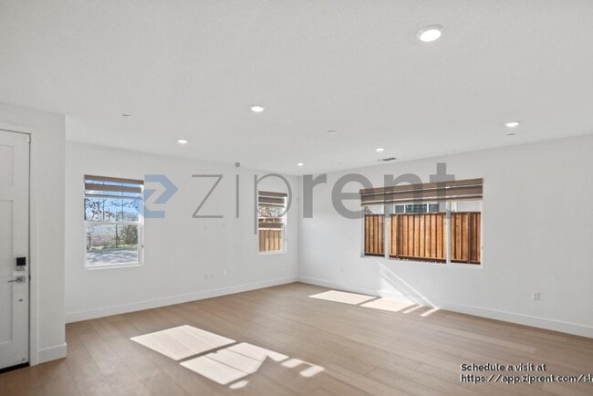 Foto del edificio - 53 W San Francisco Dr