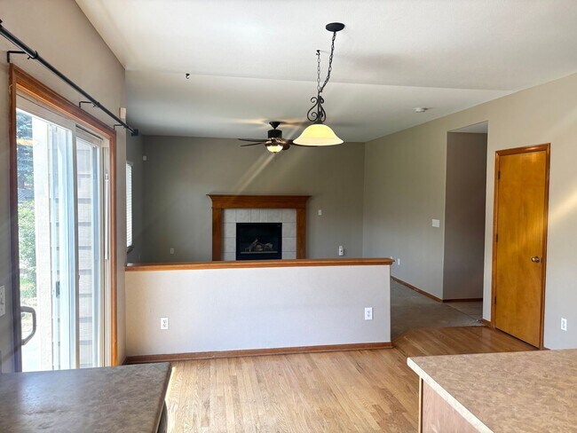 Foto del edificio - For Rent in Excellent Neighborhood! 80130