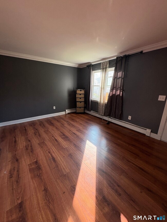 Photo - 59 Ridge Rd (Naugatuck, CT) Apartment