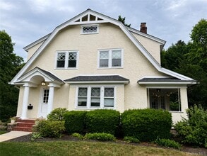 Building Photo - 162 Ellison Ave
