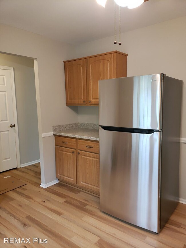 Foto del edificio - 3 br, 1.5 bath House - 423 Saw Mill Court