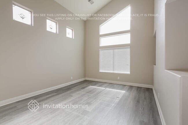 Building Photo - 2329 W Whitney Peak Way