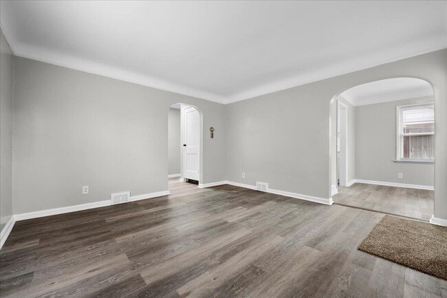 Building Photo - 16283 Carlisle St