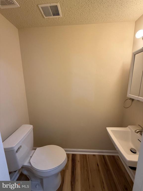 Foto del edificio - 3444 Brookville Ln