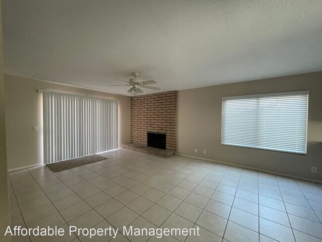 Building Photo - 3 br, 2.5 bath House - 645 W. Leadora Ave.