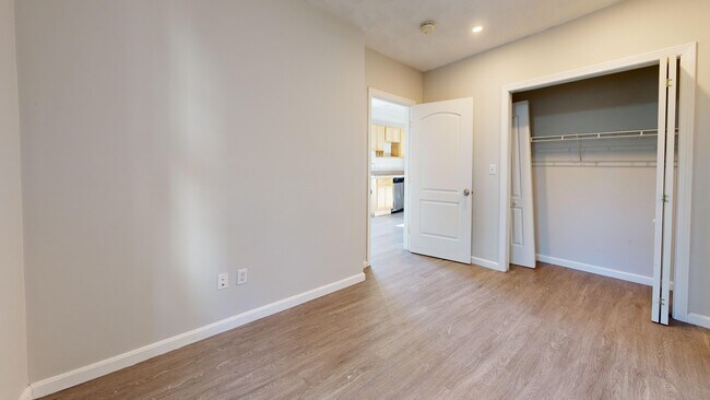 Foto del edificio - 329 Paris St