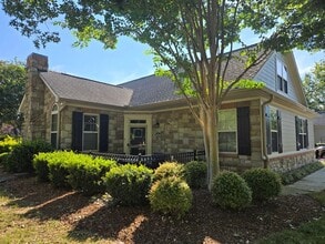 Building Photo - 809 Ledgestone Ct