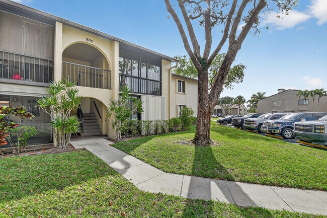 Foto del edificio - 511 Shady Pine Way