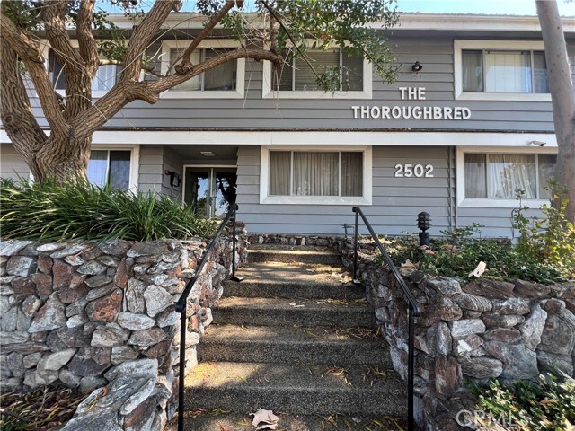 Foto principal - 2502 Manhattan Beach Blvd