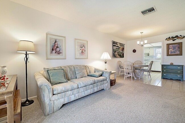 Foto del edificio - 2703 Dudley Dr W