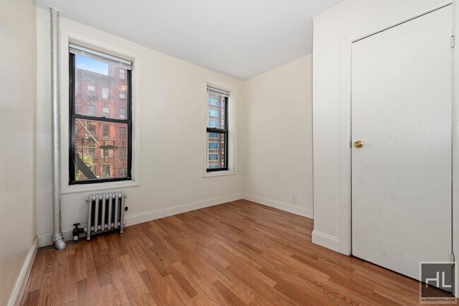 Building Photo - EAST 14 STREET