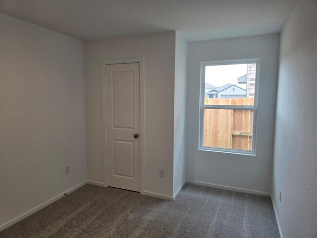 Foto del edificio - 26827 Inkberry Holly Ln