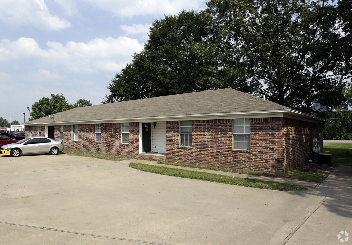 1205 N Lemon St, Beebe, AR 72012 Apartments in Beebe, AR