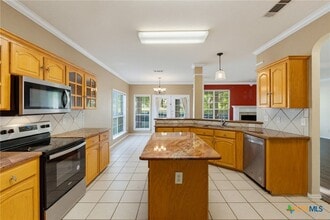 Building Photo - 2416 Catawba Loop