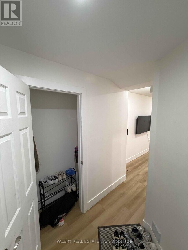 Photo du bâtiment - 1502 Dufferin St