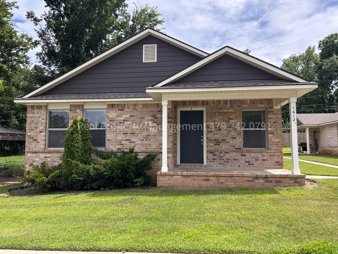 Foto principal - 1612 S P St