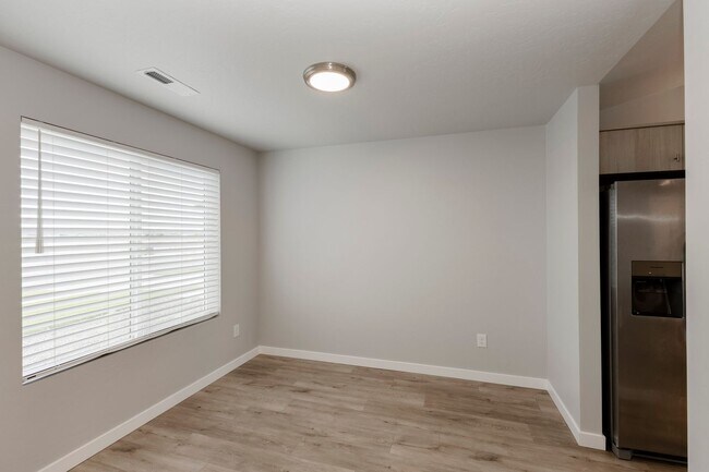 Foto del edificio - Charming Attached Townhome in Nampa at an Incredible Price!